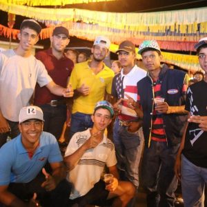 Os Influentes encerram o Carnaval Santa Vitória 2018 com mistura de ritmos (33) Os Influentes encerram o Carnaval Santa Vitória 2018 com mistura de ritmos (33)