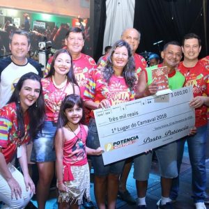 Os Influentes encerram o Carnaval Santa Vitória 2018 com mistura de ritmos (50) Os Influentes encerram o Carnaval Santa Vitória 2018 com mistura de ritmos (50)