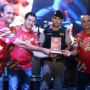 Os Influentes encerram o Carnaval Santa Vitória 2018 com mistura de ritmos (53) Os Influentes encerram o Carnaval Santa Vitória 2018 com mistura de ritmos (53)