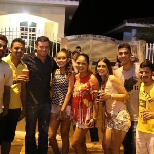 Praça lotada no primeiro dia do Carnaval Santa Vitória 2018 (123) Praça lotada no primeiro dia do Carnaval Santa Vitória 2018 (123)