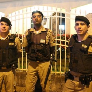 Praça lotada no primeiro dia do Carnaval Santa Vitória 2018 (124) Praça lotada no primeiro dia do Carnaval Santa Vitória 2018 (124)