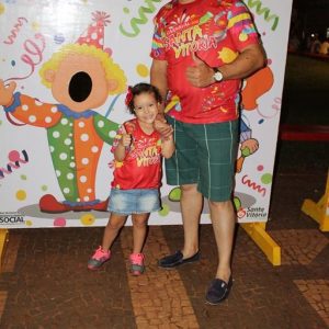 Praça lotada no primeiro dia do Carnaval Santa Vitória 2018 (24) Praça lotada no primeiro dia do Carnaval Santa Vitória 2018 (24)