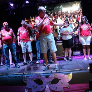 Praça lotada no primeiro dia do Carnaval Santa Vitória 2018 (33) Praça lotada no primeiro dia do Carnaval Santa Vitória 2018 (33)