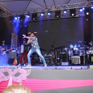 Praça lotada no primeiro dia do Carnaval Santa Vitória 2018 (64) Praça lotada no primeiro dia do Carnaval Santa Vitória 2018 (64)