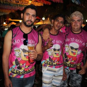 Praça lotada no primeiro dia do Carnaval Santa Vitória 2018 (70) Praça lotada no primeiro dia do Carnaval Santa Vitória 2018 (70)