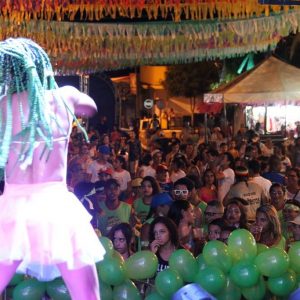 Praça lotada no primeiro dia do Carnaval Santa Vitória 2018 (83) Praça lotada no primeiro dia do Carnaval Santa Vitória 2018 (83)