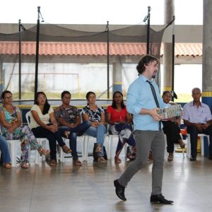 Prefeito anuncia construção de quatro salas durante abertura do Curso de Formação Continuada para servidores da educação infantil (31) Prefeito anuncia construção de quatro salas durante abertura do Curso de Formação Continuada para servidores da educação infantil (31)
