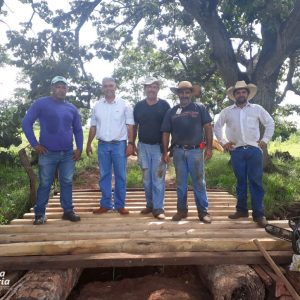 Prefeitura continua o trabalho de recuperação das estradas rurais Prefeitura continua o trabalho de recuperação das estradas rurais