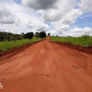 Prefeitura continua o trabalho de recuperação das estradas rurais Prefeitura continua o trabalho de recuperação das estradas rurais