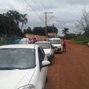 Prefeitura e comunidade mobilizam mutirão de limpeza no distrito de Chaveslândia para reforçar combate contra a Dengue (25) Prefeitura e comunidade mobilizam mutirão de limpeza no distrito de Chaveslândia para reforçar combate contra a Dengue (25)