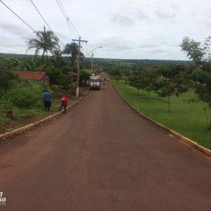 Prefeitura e comunidade mobilizam mutirão de limpeza no distrito de Chaveslândia para reforçar combate contra a Dengue (9) Prefeitura e comunidade mobilizam mutirão de limpeza no distrito de Chaveslândia para reforçar combate contra a Dengue (9)