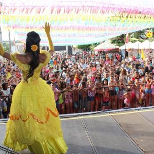Prefeitura promove matinê para as crianças no Carnaval Santa Vitória 2018 (21) Prefeitura promove matinê para as crianças no Carnaval Santa Vitória 2018 (21)