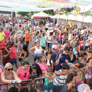 Prefeitura promove matinê para as crianças no Carnaval Santa Vitória 2018 (27) Prefeitura promove matinê para as crianças no Carnaval Santa Vitória 2018 (27)
