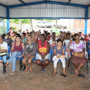 CRAS Geni Braga da Silva realiza reuniões mensais com os beneficiários do Programa Bolsa Família CRAS Geni Braga da Silva realiza reuniões mensais com os beneficiários do Programa Bolsa Família