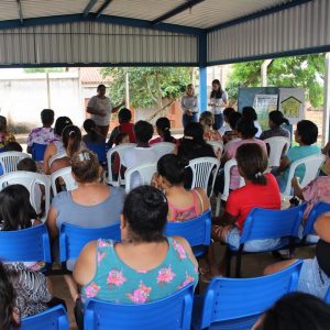 CRAS Geni Braga da Silva realiza reuniões mensais com os beneficiários do Programa Bolsa Família CRAS Geni Braga da Silva realiza reuniões mensais com os beneficiários do Programa Bolsa Família