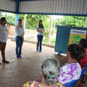 CRAS Geni Braga da Silva realiza reuniões mensais com os beneficiários do Programa Bolsa Família CRAS Geni Braga da Silva realiza reuniões mensais com os beneficiários do Programa Bolsa Família