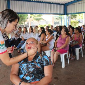 CRAS Geni Braga da Silva realiza reuniões mensais com os beneficiários do Programa Bolsa Família CRAS Geni Braga da Silva realiza reuniões mensais com os beneficiários do Programa Bolsa Família