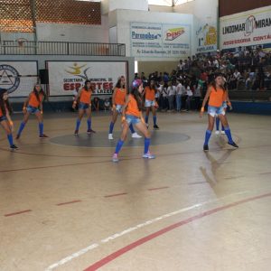Estudantes de Santa Vitória e autoridades participam da abertura do JEMG (17)