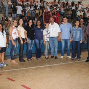 Estudantes de Santa Vitória e autoridades participam da abertura do JEMG (26)