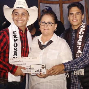 Prefeito e Primeira-Dama prestigiam o tradicional Concurso Garoto e Garota Exposanta 2018 (106) Prefeito e Primeira-Dama prestigiam o tradicional Concurso Garoto e Garota Exposanta 2018 (106)