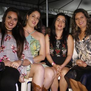 Prefeito e Primeira-Dama prestigiam o tradicional Concurso Garoto e Garota Exposanta 2018 (50) Prefeito e Primeira-Dama prestigiam o tradicional Concurso Garoto e Garota Exposanta 2018 (50)