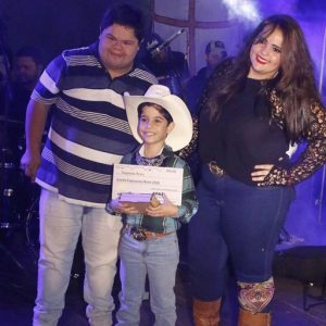 Prefeito e Primeira-Dama prestigiam o tradicional Concurso Garoto e Garota Exposanta 2018 (95) Prefeito e Primeira-Dama prestigiam o tradicional Concurso Garoto e Garota Exposanta 2018 (95)