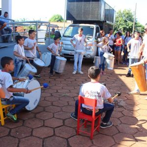 Prefeitura de Santa Vitória realiza Projeto Ação e Cidadania na Praça Marcos Etelvino de Medeiros (15) Prefeitura de Santa Vitória realiza Projeto Ação e Cidadania na Praça Marcos Etelvino de Medeiros (15)