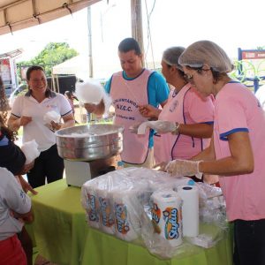 Prefeitura de Santa Vitória realiza Projeto Ação e Cidadania na Praça Marcos Etelvino de Medeiros (32) Prefeitura de Santa Vitória realiza Projeto Ação e Cidadania na Praça Marcos Etelvino de Medeiros (32)