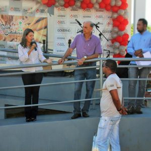 Prefeitura de Santa Vitória realiza Projeto Ação e Cidadania na Praça Marcos Etelvino de Medeiros (75) Prefeitura de Santa Vitória realiza Projeto Ação e Cidadania na Praça Marcos Etelvino de Medeiros (75)