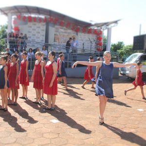 Prefeitura de Santa Vitória realiza Projeto Ação e Cidadania na Praça Marcos Etelvino de Medeiros (79) Prefeitura de Santa Vitória realiza Projeto Ação e Cidadania na Praça Marcos Etelvino de Medeiros (79)