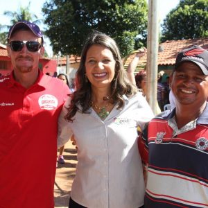 Prefeitura de Santa Vitória realiza Projeto Ação e Cidadania na Praça Marcos Etelvino de Medeiros (93) Prefeitura de Santa Vitória realiza Projeto Ação e Cidadania na Praça Marcos Etelvino de Medeiros (93)