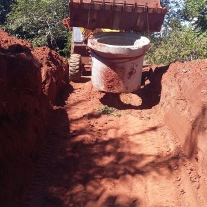 Prefeitura instala fossa séptica na Escola Municipal Rural Nossa Senhora das Graças (1) Prefeitura instala fossa séptica na Escola Municipal Rural Nossa Senhora das Graças (1)