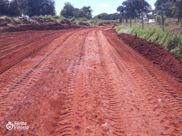 Prefeitura recupera estrada no Assentamento Jubran (5)