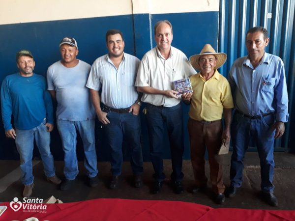 Sebastião Martins se aposenta com direito a homenagem surpresa na Secretaria Municipal de Obras (3)