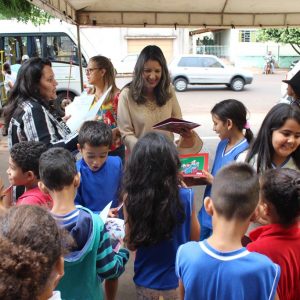 Secretaria de Educação e Cultura promove II Visita Patrimonial à Biblioteca Municipal (65) Secretaria de Educação e Cultura promove II Visita Patrimonial à Biblioteca Municipal (65)