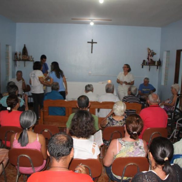 Secretária de Desenvolvimento Social participa de Missa no Lar do Idoso (1)