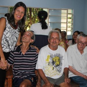 Secretária de Desenvolvimento Social participa de Missa no Lar do Idoso (8)