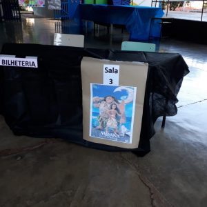 CEMEI Luiza Maria de Paula realiza “Cine Família” e encanta as crianças (3) CEMEI Luiza Maria de Paula realiza “Cine Família” e encanta as crianças (3)