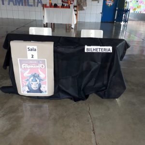 CEMEI Luiza Maria de Paula realiza “Cine Família” e encanta as crianças (7) CEMEI Luiza Maria de Paula realiza “Cine Família” e encanta as crianças (7)