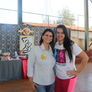 CRAS João Pinheiro da Silva comemora o Dia das Mães com famílias beneficiadas no bairro Vila Rica e em Chaveslândia (13) CRAS João Pinheiro da Silva comemora o Dia das Mães com famílias beneficiadas no bairro Vila Rica e em Chaveslândia (13)