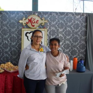 CRAS João Pinheiro da Silva comemora o Dia das Mães com famílias beneficiadas no bairro Vila Rica e em Chaveslândia (23) CRAS João Pinheiro da Silva comemora o Dia das Mães com famílias beneficiadas no bairro Vila Rica e em Chaveslândia (23)