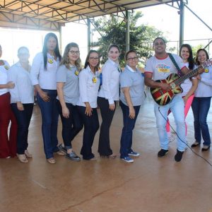 CRAS João Pinheiro da Silva comemora o Dia das Mães com famílias beneficiadas no bairro Vila Rica e em Chaveslândia (25) CRAS João Pinheiro da Silva comemora o Dia das Mães com famílias beneficiadas no bairro Vila Rica e em Chaveslândia (25)