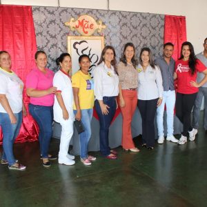CRAS João Pinheiro da Silva comemora o Dia das Mães com famílias beneficiadas no bairro Vila Rica e em Chaveslândia (28) CRAS João Pinheiro da Silva comemora o Dia das Mães com famílias beneficiadas no bairro Vila Rica e em Chaveslândia (28)