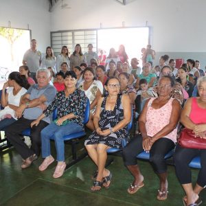 CRAS João Pinheiro da Silva comemora o Dia das Mães com famílias beneficiadas no bairro Vila Rica e em Chaveslândia (29) CRAS João Pinheiro da Silva comemora o Dia das Mães com famílias beneficiadas no bairro Vila Rica e em Chaveslândia (29)