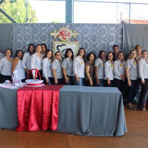 CRAS João Pinheiro da Silva comemora o Dia das Mães com famílias beneficiadas no bairro Vila Rica e em Chaveslândia (4) CRAS João Pinheiro da Silva comemora o Dia das Mães com famílias beneficiadas no bairro Vila Rica e em Chaveslândia (4)