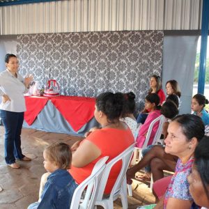 Cras Geni Braga da Silva homenageia e comemora o Dia das Mães (3) Cras Geni Braga da Silva homenageia e comemora o Dia das Mães (3)