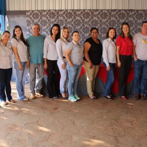 Cras Geni Braga da Silva homenageia e comemora o Dia das Mães (8) Cras Geni Braga da Silva homenageia e comemora o Dia das Mães (8)