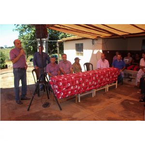 Prefeitura entrega patrulha mecanizada para duas comunidades rurais (3) Prefeitura entrega patrulha mecanizada para duas comunidades rurais (3)