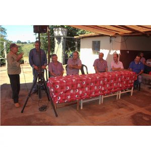 Prefeitura entrega patrulha mecanizada para duas comunidades rurais (5) Prefeitura entrega patrulha mecanizada para duas comunidades rurais (5)