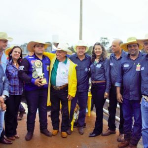 Prefeitura inicia comemorações pelo aniversário de Santa Vitória no distrito de Perdilândia (10) Prefeitura inicia comemorações pelo aniversário de Santa Vitória no distrito de Perdilândia (10)